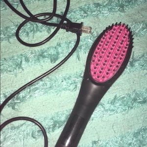 Simply Straight hair brush NWOT!!